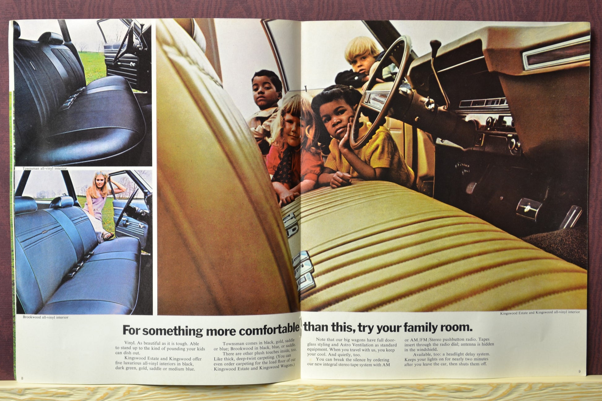 1970 Chevrolet Wagon Dealer Sales Brochure advertisement inside