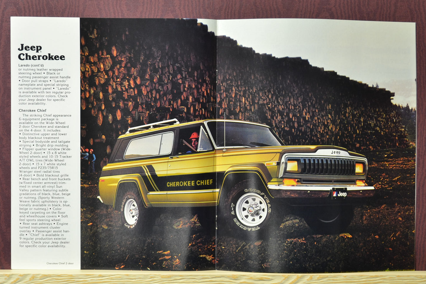 1981 Jeep Cherokee Sales Ad Brochure
