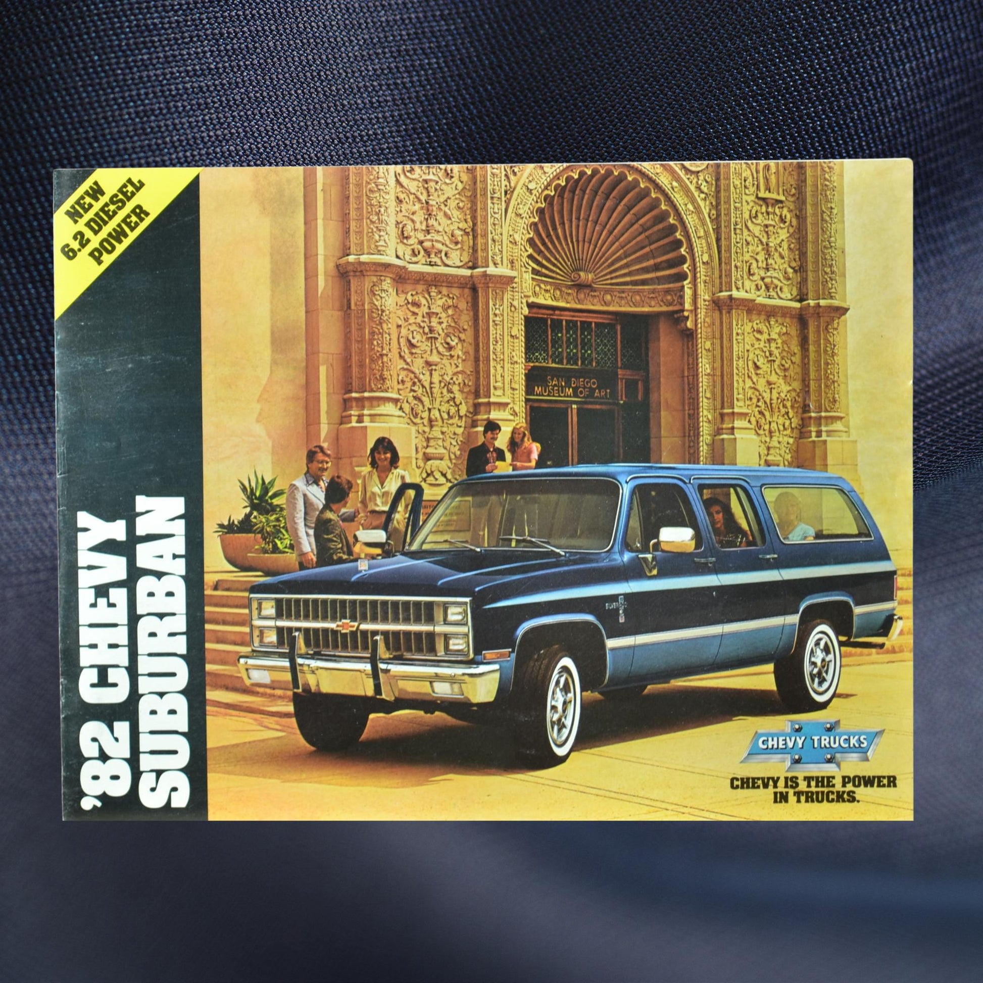 1982 Chevy Suburban Dealer Brochure sales ad