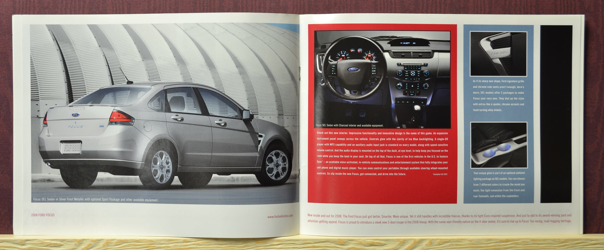 2008 focus interior details inside sales brochure