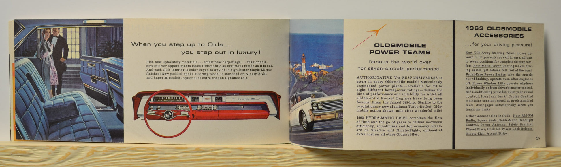Oldsmobile interiors, dashboard, and accessory features